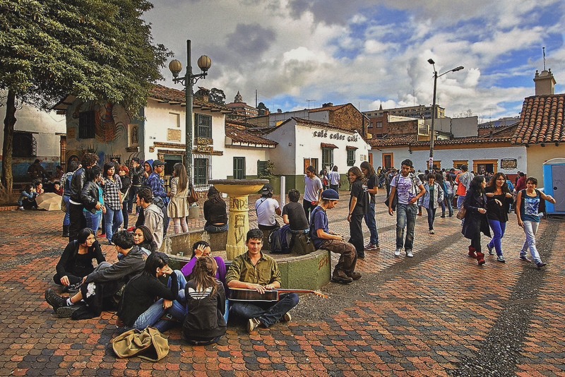 Plaza del Chorro, Bogota / Imaginea îi aparține lui Pedro Szekely